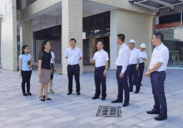 广州商控集团领导到展贸城项目调研指导图片2.png